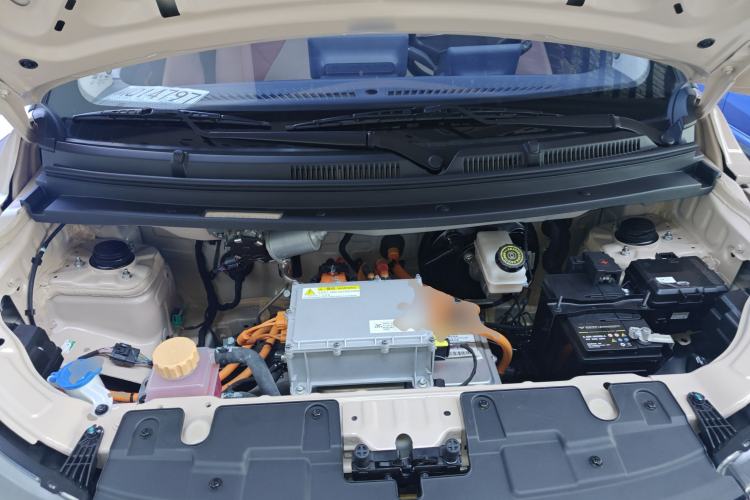 Used Cowin October 2023 301km Zhi Feng Edition Engine Bay
