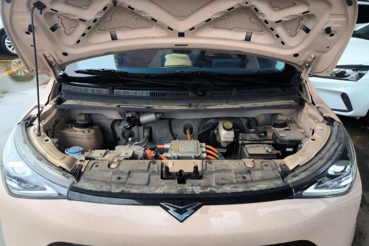 Used Cowin October 2023 201km Wave Rider Edition Engine Bay