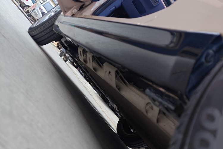 Used Cowin October 2023 301km Zhi Feng Edition Left Side Sill