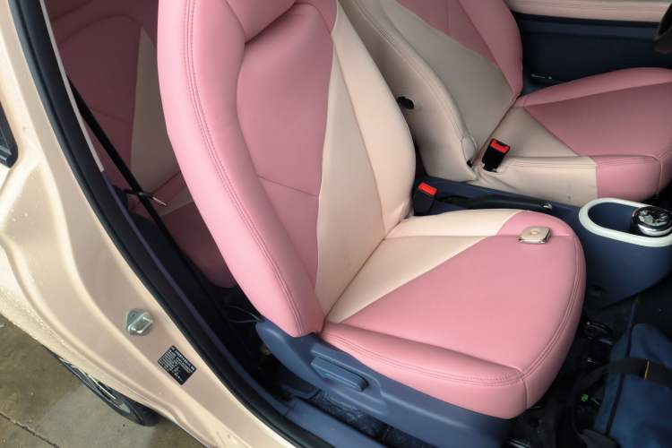 Used Cowin October 2023 201km Wave Rider Edition Right Front Seat