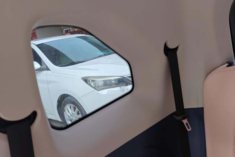 Used Cowin October 2023 301km Zhi Feng Edition Right Rear Door Interior