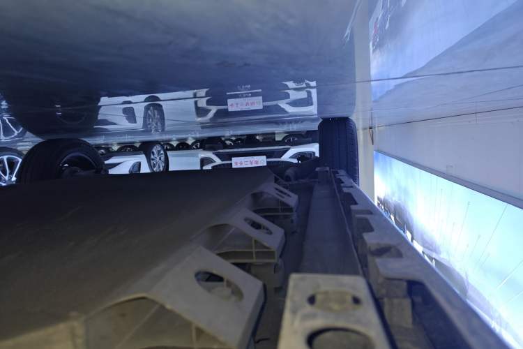 Used Cowin October 2023 301km Zhi Feng Edition Right Side Sill