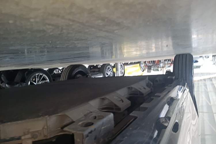 Used Cowin October 2023 301km Zhi Feng Edition Right Side Sill
