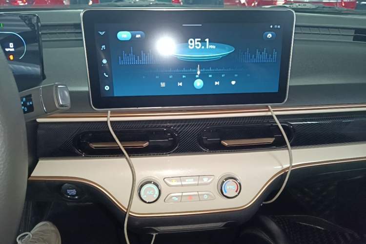 Used Cowin October 2023 201km Wave Rider Edition Audio And AC Panel