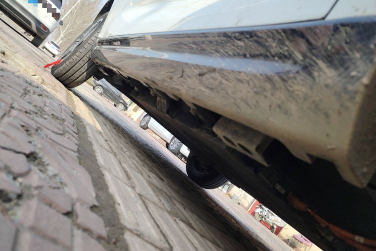 Used Cowin October 2023 201km Wave Rider Edition Chassis Front Right