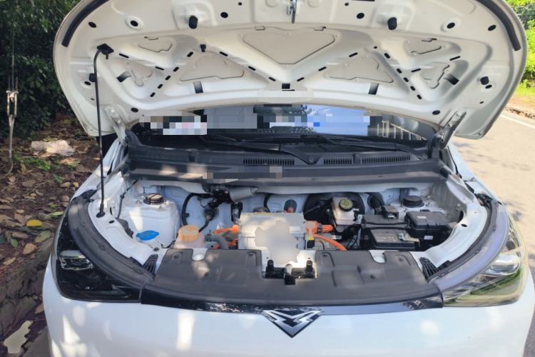 Used Cowin October 2023 301km Zhi Feng Edition Engine Bay