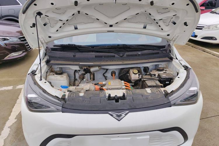 Used Cowin October 2023 201km Wave Rider Edition Engine Bay