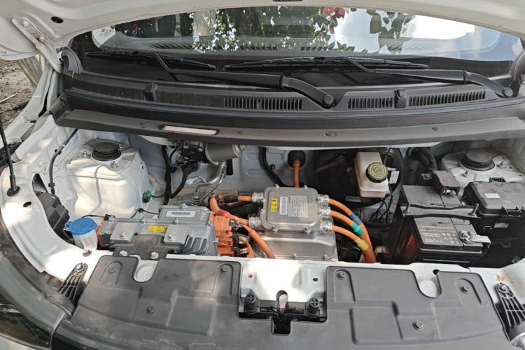 Used Cowin October 2023 201km Wave Rider Edition Engine Bay