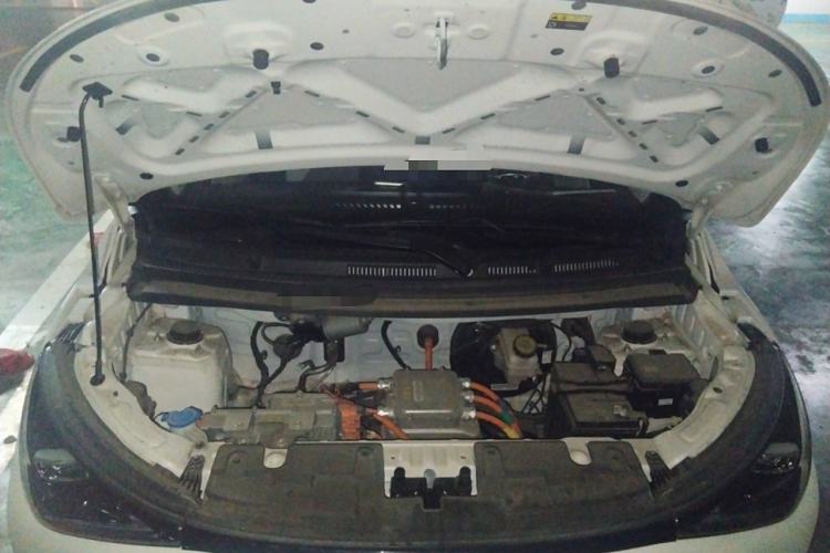 Used Cowin October 2023 201km Wave Rider Edition Engine Bay