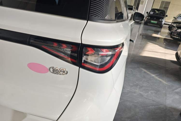 Used Cowin October 2023 201km Wave Rider Edition Exterior 6