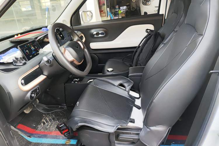 Used Cowin October 2023 201km Wave Rider Edition Left Front Seat