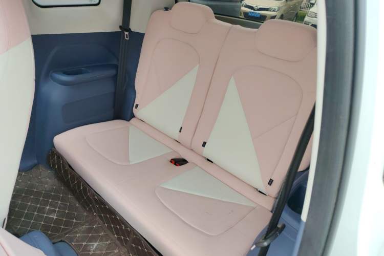 Used Cowin October 2023 201km Wave Rider Edition Left Rear Seat