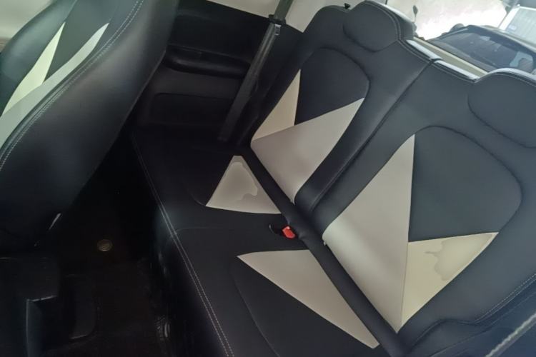 Used Cowin October 2023 201km Wave Rider Edition Left Rear Seat