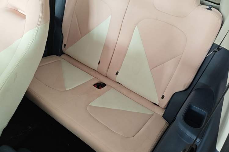 Used Cowin October 2023 201km Wave Rider Edition Left Rear Seat