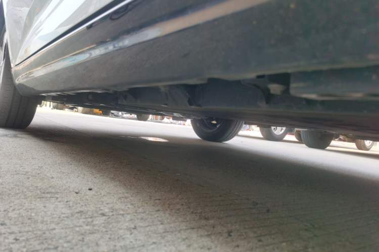 Used Cowin October 2023 201km Wave Rider Edition Left Side Sill