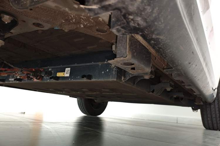 Used Cowin October 2023 201km Wave Rider Edition Left Side Sill