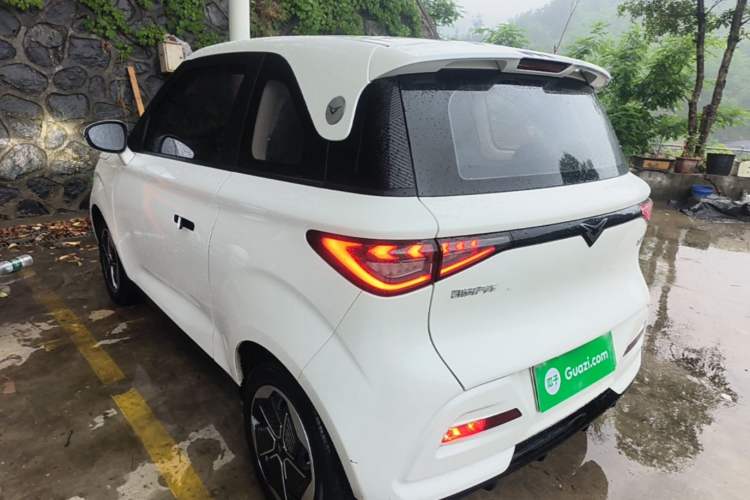 Used Cowin October 2023 201km Wave Rider Edition Rear Left 45 Deg