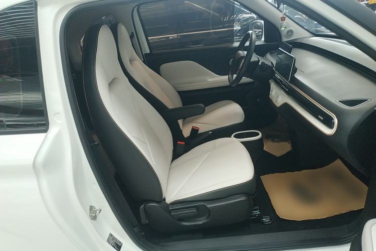 Used Cowin October 2023 201km Wave Rider Edition Right Front Seat
