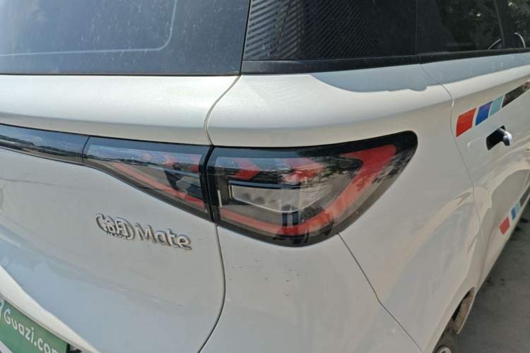 Used Cowin October 2023 301km Zhi Feng Edition Right Rear Taillight