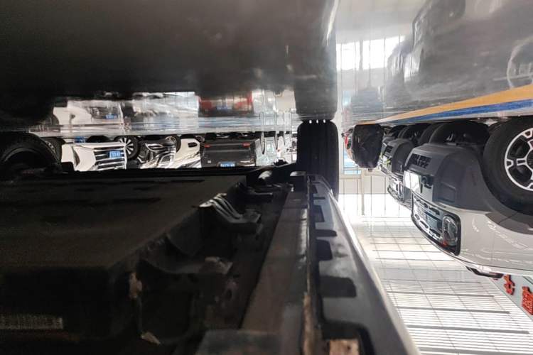 Used Cowin October 2023 201km Wave Rider Edition Right Side Sill
