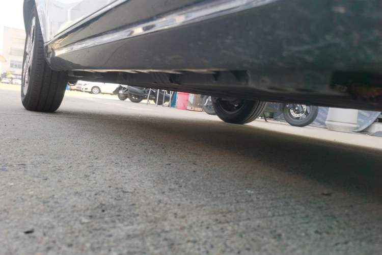 Used Cowin October 2023 201km Wave Rider Edition Right Side Sill