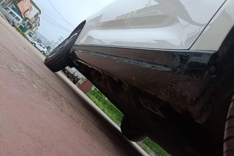 Used Cowin October 2023 201km Wave Rider Edition Right Side Sill