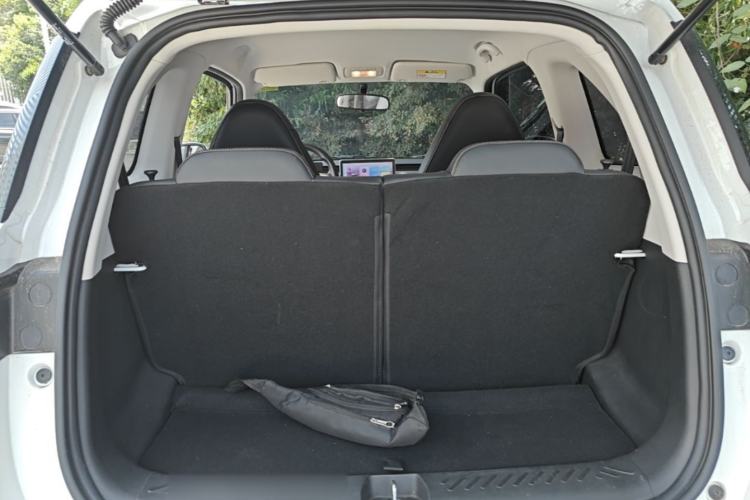 Used Cowin October 2023 201km Wave Rider Edition Trunk