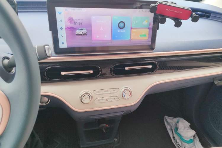 Used Cowin October 2025 Mate 410 km Surfing Edition Audio And AC Panel