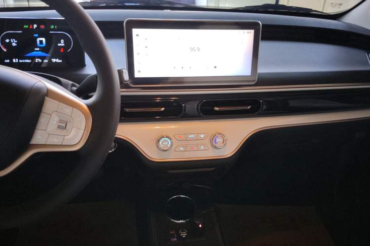 Used Cowin October 2025 Mate 300km Surfing Edition Audio And AC Panel