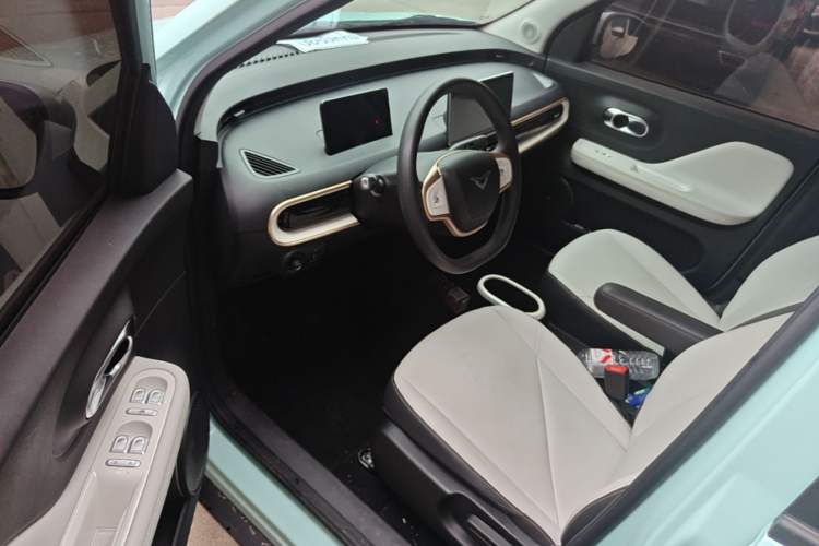 Used Cowin October 2025 Mate 410 km Surfing Edition Driver Seat