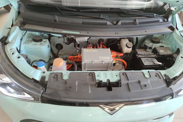 Used Cowin October 2025 Mate 300km Chasing Wind Edition Engine Bay