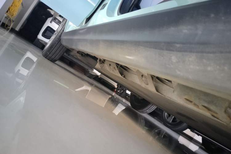 Used Cowin October 2025 Mate 300km Surfing Edition Right Side Sill
