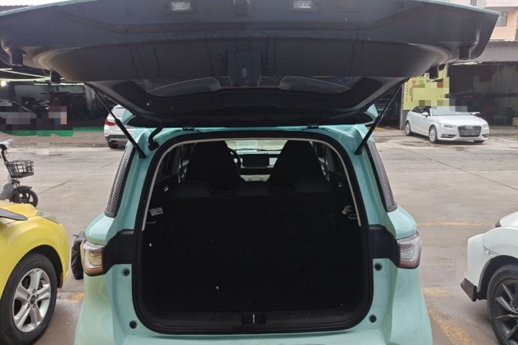 Used Cowin October 2025 Mate 410 km Surfing Edition Trunk