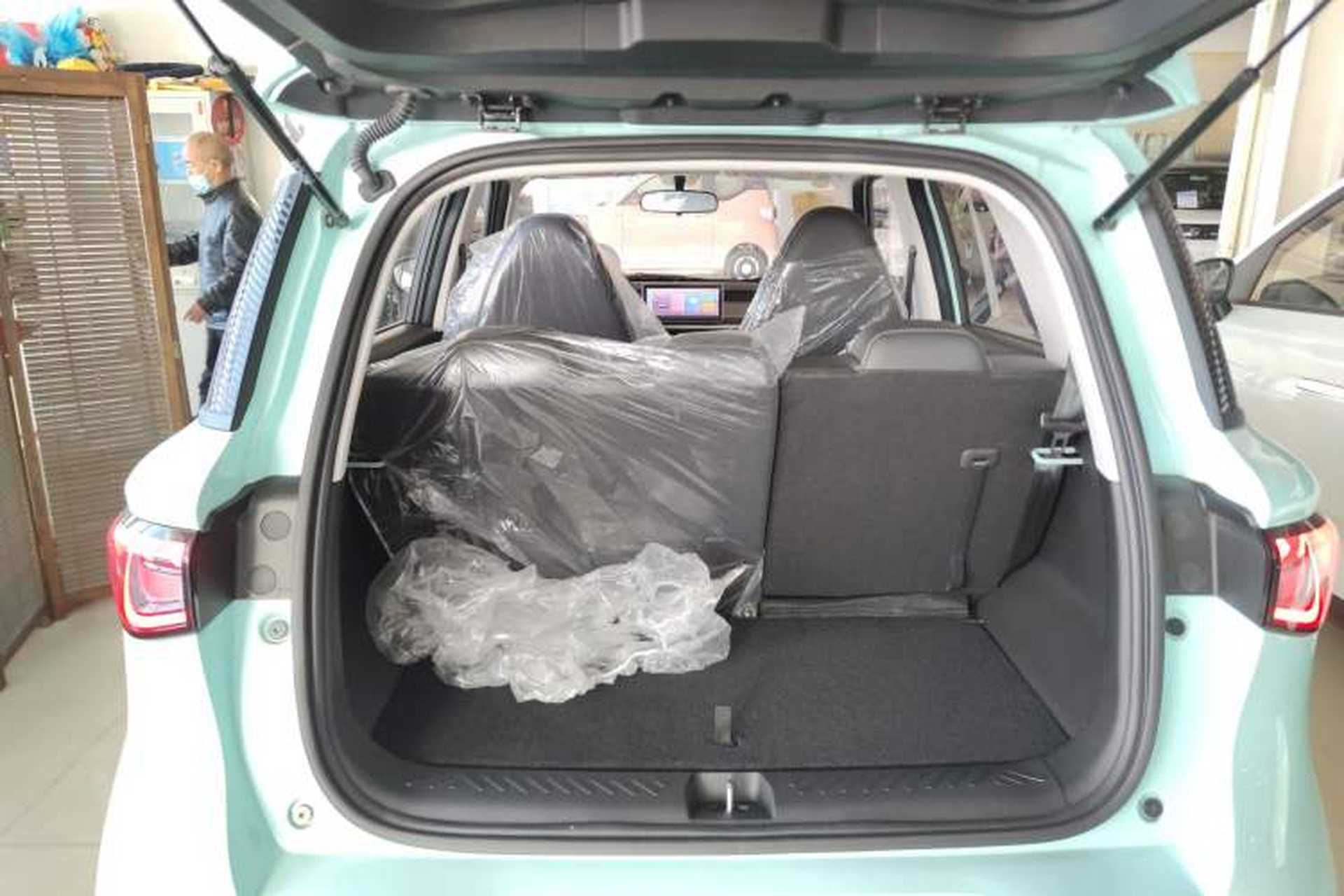 Used Cowin October 2025 Mate 300km Chasing Wind Edition Trunk