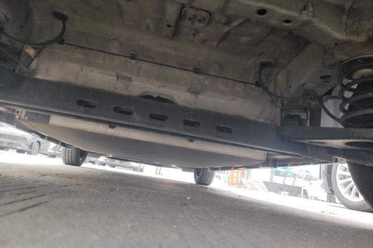 Used Cowin October 2025 Mate 410 km Surfing Edition Chassis Rear