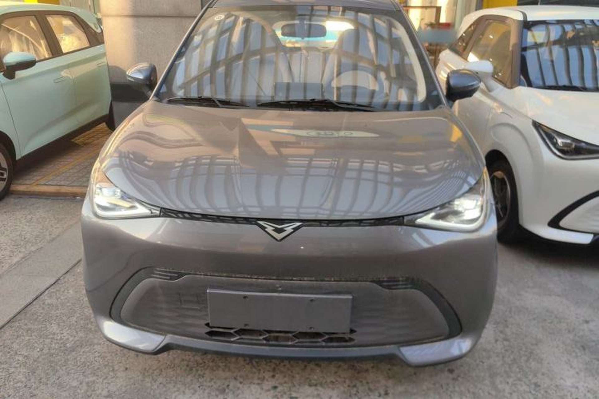 Used Cowin October 2025 Mate 410 km Surfing Edition Front