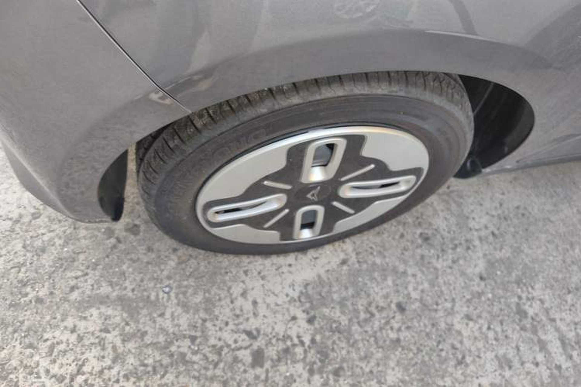 Used Cowin October 2025 Mate 410 km Surfing Edition Left Front Wheel Hub