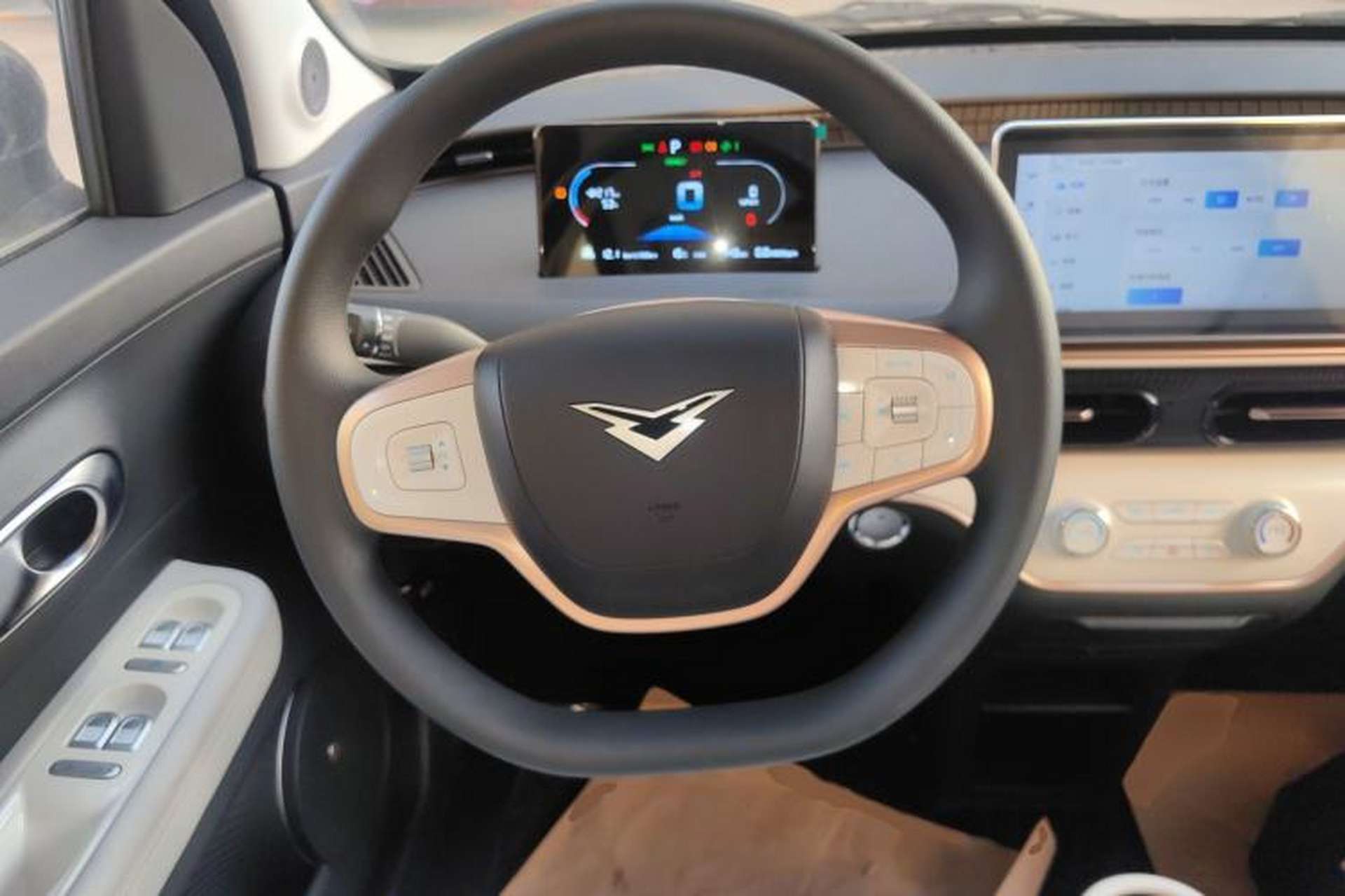 Used Cowin October 2025 Mate 410 km Surfing Edition Steering Wheel