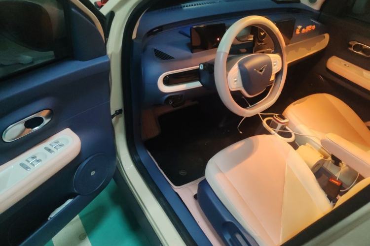 Used Cowin October 2025 Mate 300km Surfing Edition Driver Seat