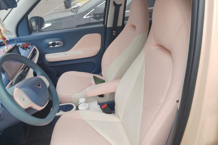 Used Cowin October 2025 Mate 410 km Surfing Edition Left Front Seat