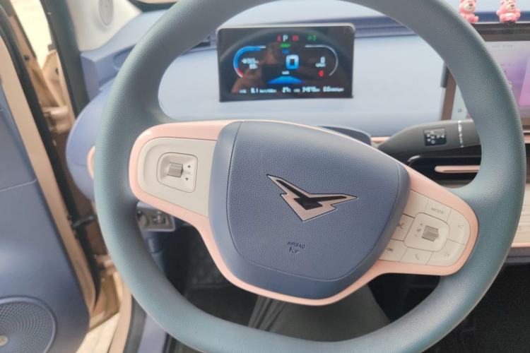 Used Cowin October 2025 Mate 410 km Surfing Edition Steering Wheel