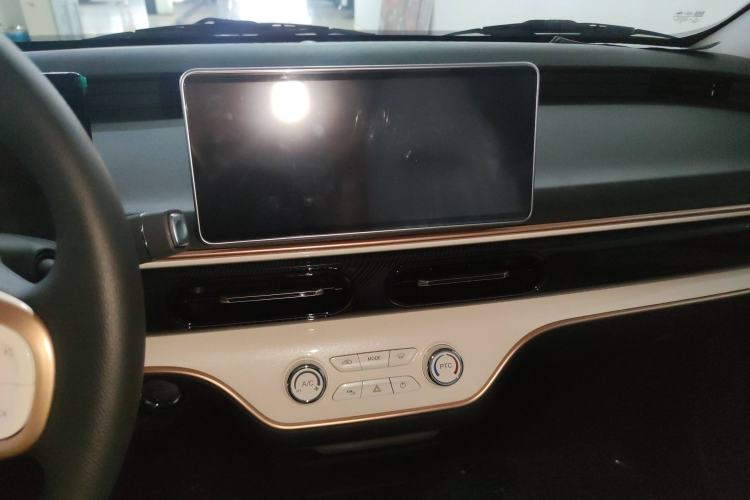 Used Cowin October 2025 Mate 300km Surfing Edition Audio And AC Panel