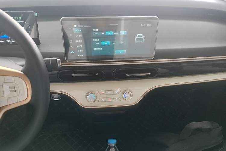 Used Cowin October 2025 Mate 300km Surfing Edition Audio And AC Panel