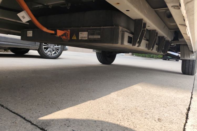 Used Cowin October  Chassis Rear Right