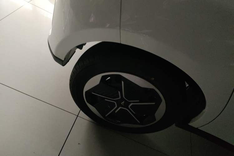 Used Cowin October 2025 Mate 300km Surfing Edition Exterior 5