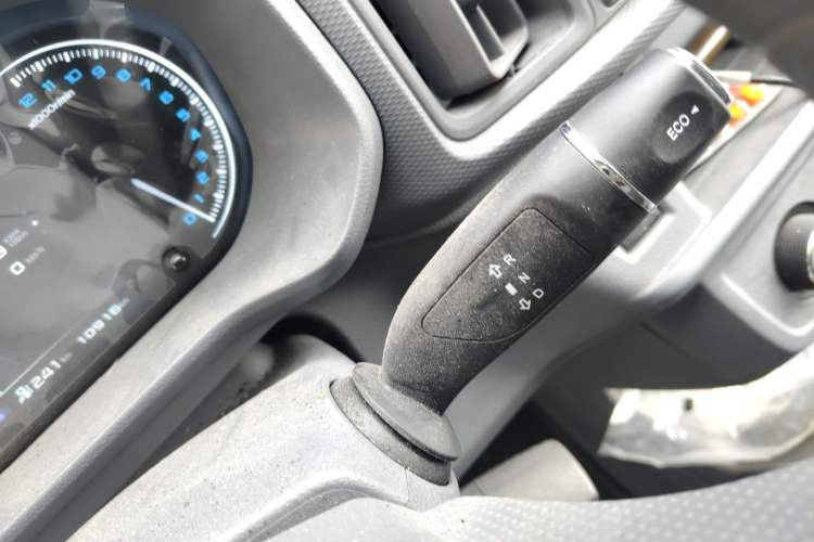Used Cowin October  Gear Lever