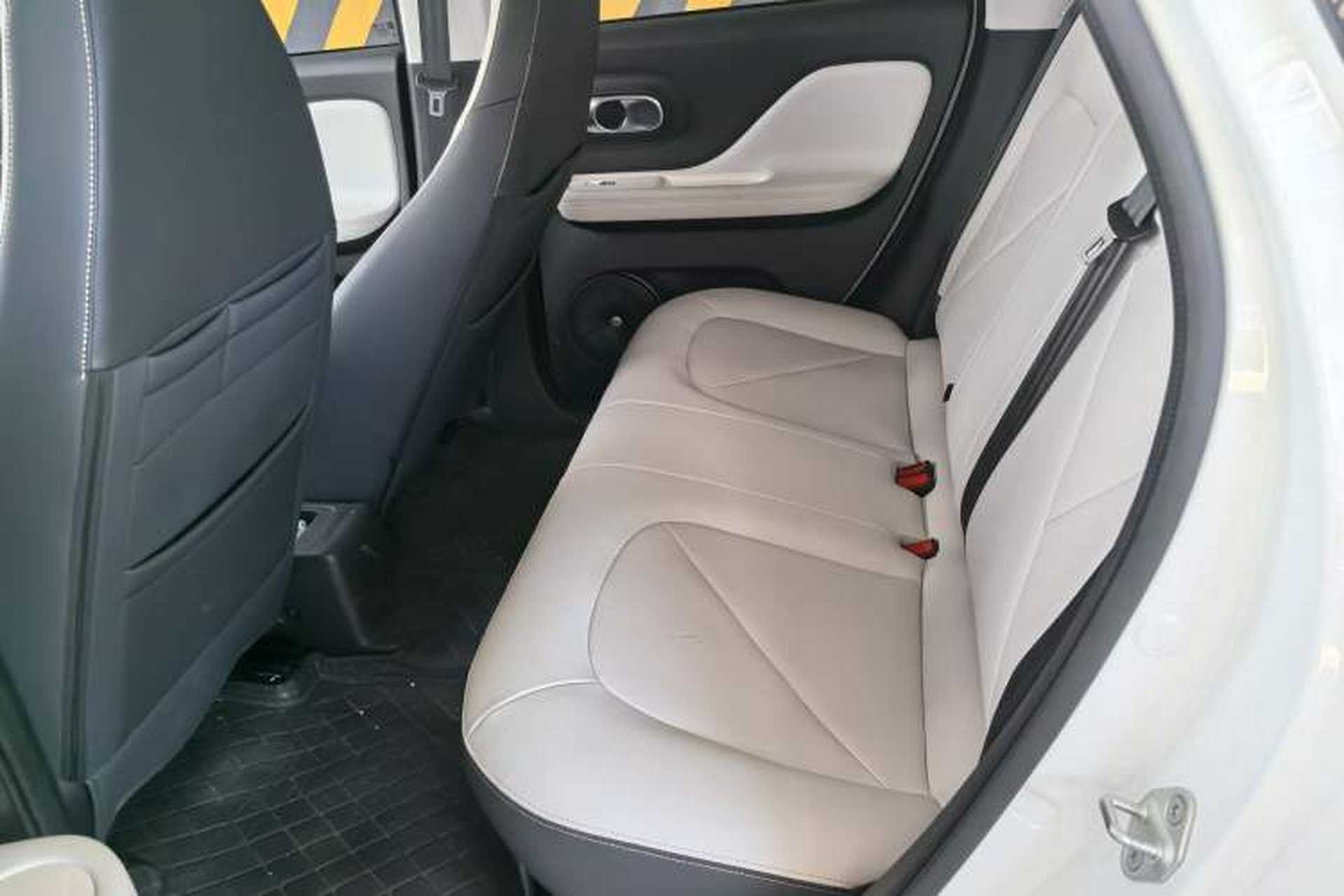 Used Cowin October 2025 Mate 300km Surfing Edition Interior 2