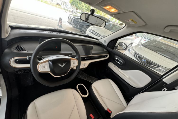Used Cowin October 2025 Mate 300km Surfing Edition Interior 3
