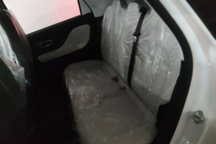 Used Cowin October 2025 Mate 300km Surfing Edition Interior 3