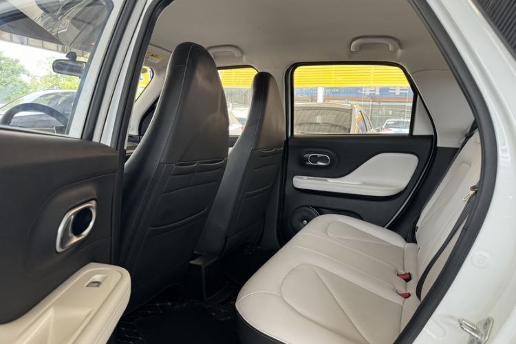 Used Cowin October 2025 Mate 300km Surfing Edition Interior 4